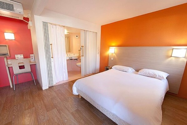 Standard Room, 1 Double Bed