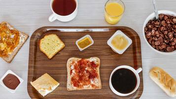 Daily buffet breakfast (EUR 6.20 per person)