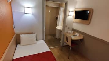 Bureau, lits bébé (gratuits), Wi-Fi gratuit, draps fournis