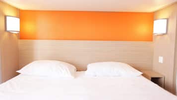 Standard Room, Multiple Beds (1 Double and 1 Single bed)