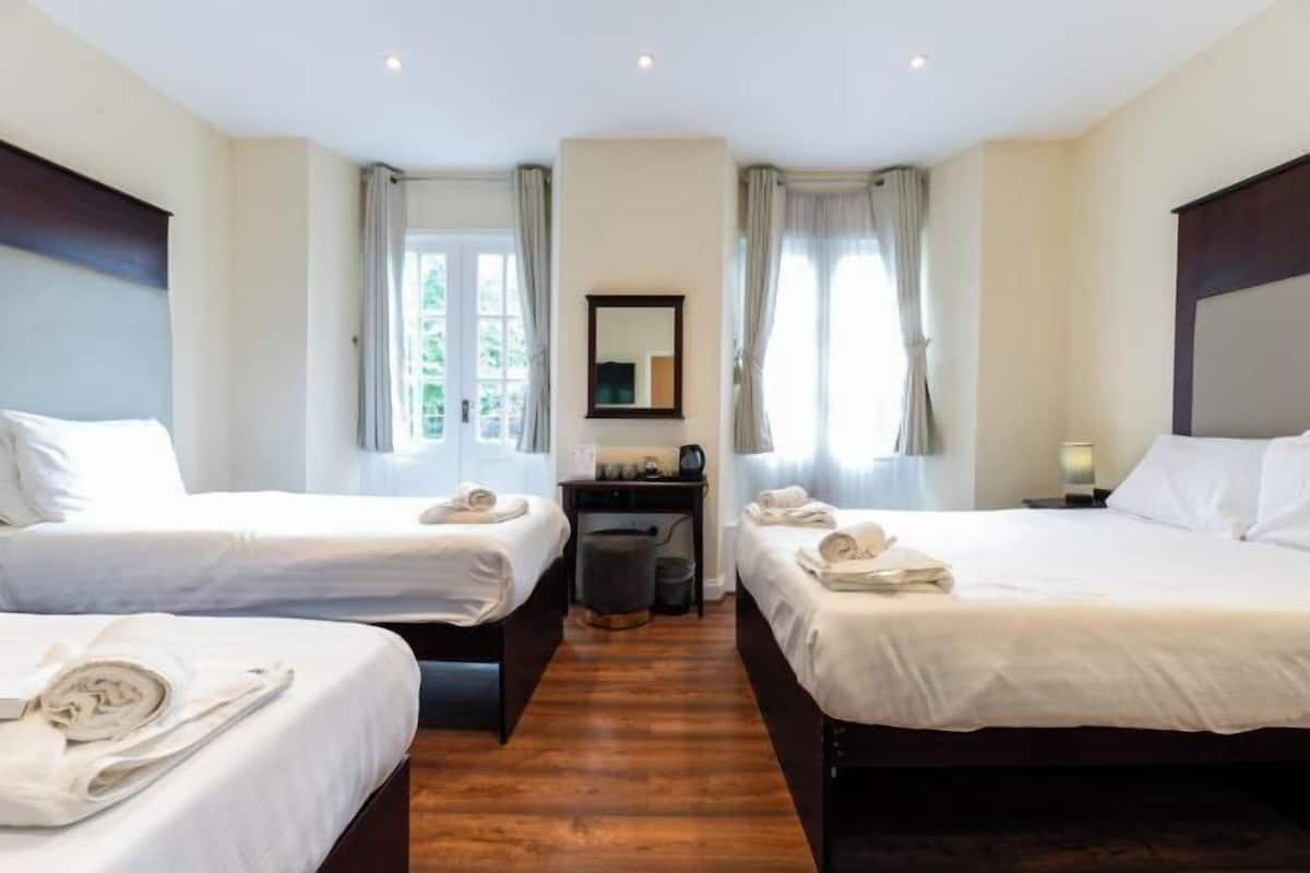 1 bedroom, desk, iron/ironing board, free WiFi