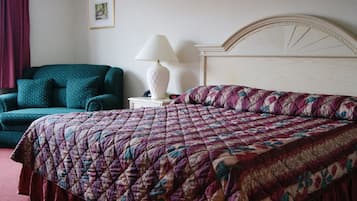 Deluxe-Zimmer, 1 King-Bett | Pillowtop-Betten, Schreibtisch, kostenloses WLAN, Bettwäsche