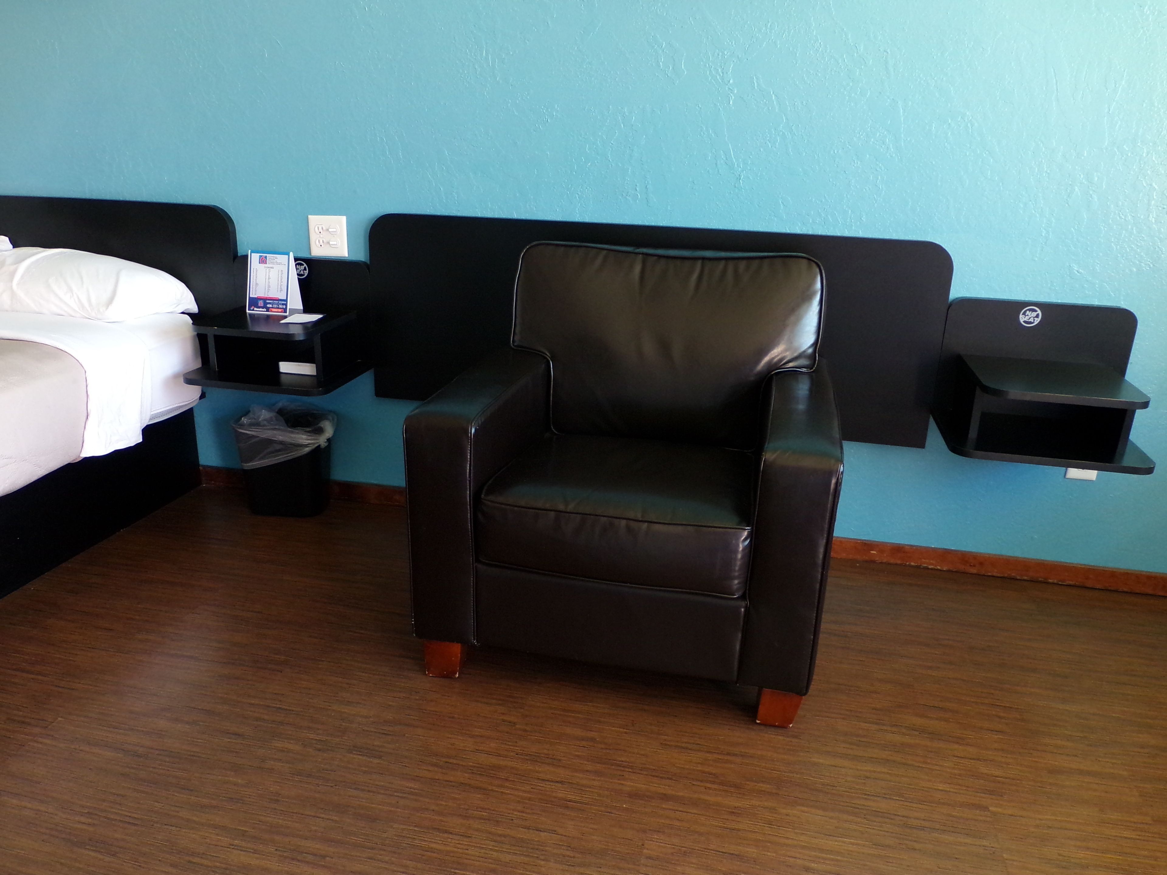 Kamar Standar, 1 Tempat Tidur King, Bebas Asap Rokok | Area keluarga | TV layar datar