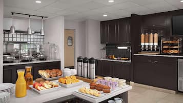 Daily cooked-to-order breakfast for a fee
