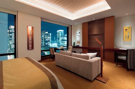 Egyptian cotton sheets, premium bedding, down comforters, pillowtop beds. The Peninsula Tokyo