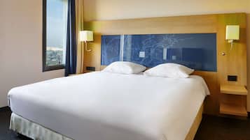 Premium bedding, in-room safe, desk, soundproofing
