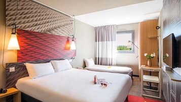 Standard Room, 1 Double Bed with Sofa bed (1 place) | Premium bedding, desk, laptop workspace, blackout drapes