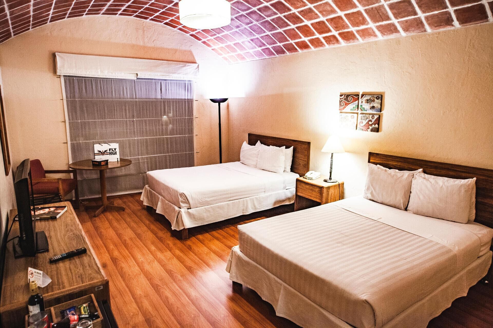 4 bedrooms, premium bedding, down duvets, memory-foam beds