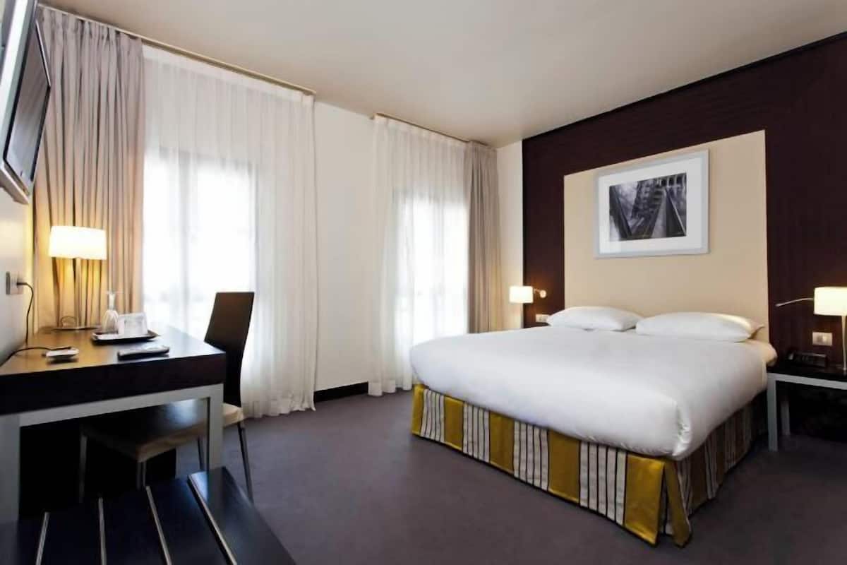 Premium-sengetøj, minibar, pengeskab på værelset, skrivebord