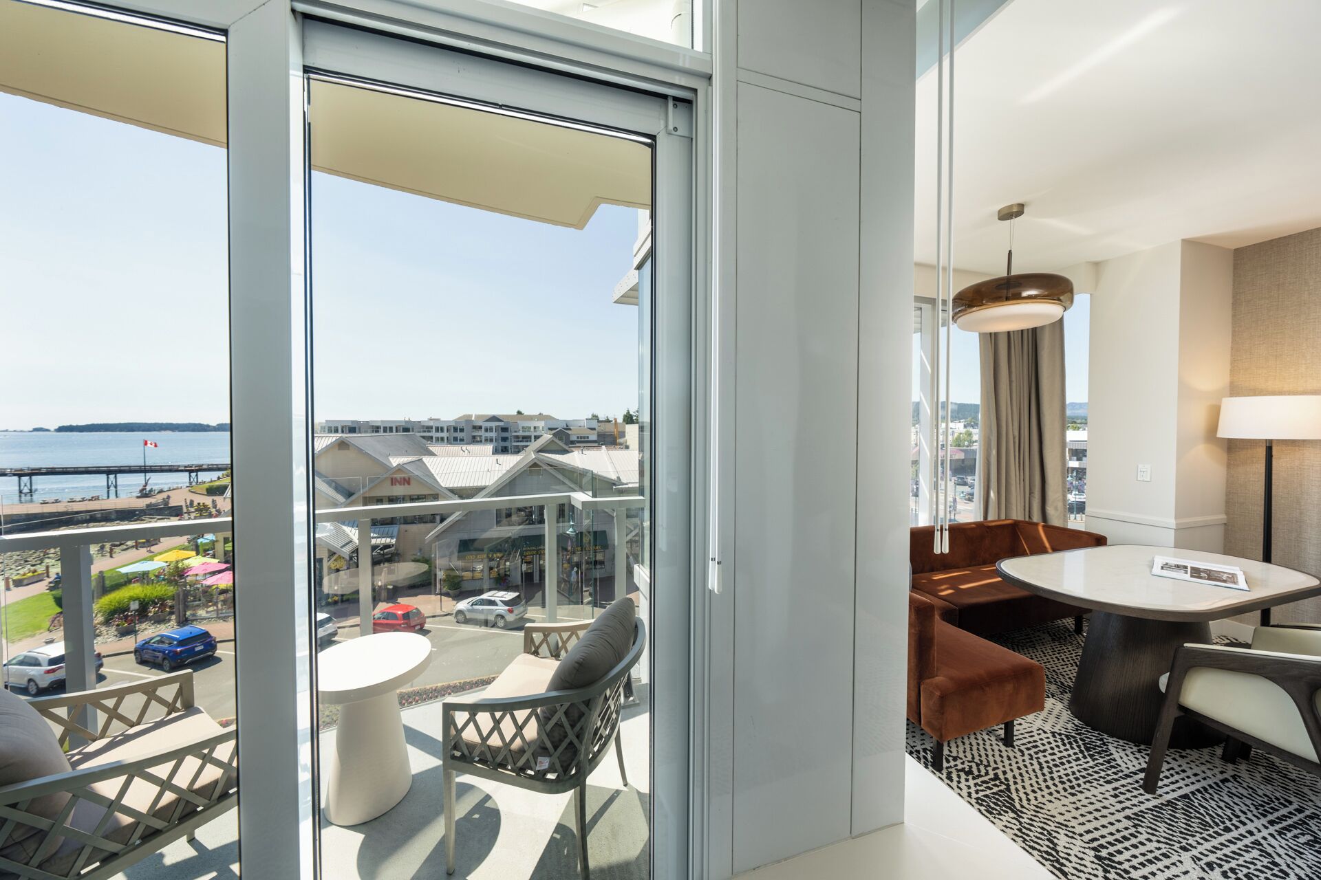 The Stillwater Suite | Terras