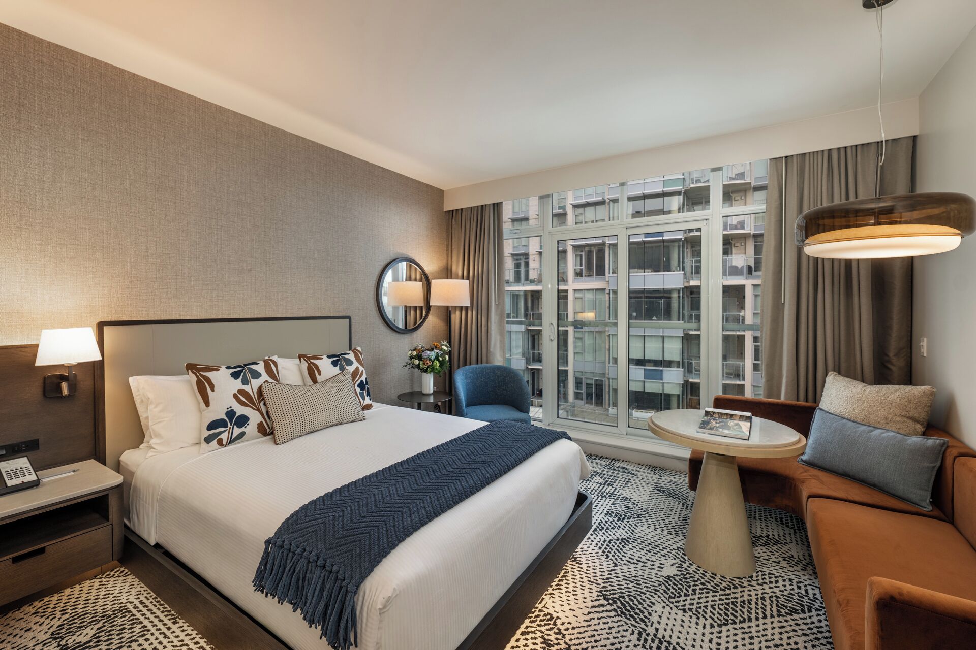 Egyptian cotton sheets, premium bedding, in-room safe, blackout curtains