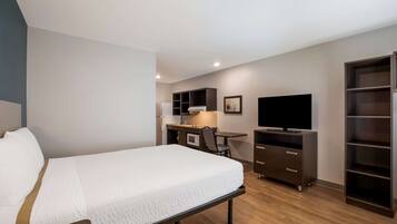 Escritorio y espacio para trabajar con laptop