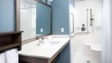 Standard Room, 1 Double Bed, Accessible, Non Smoking (Roll-in Shower) | Bathroom | Combined shower/tub, hair dryer, towels