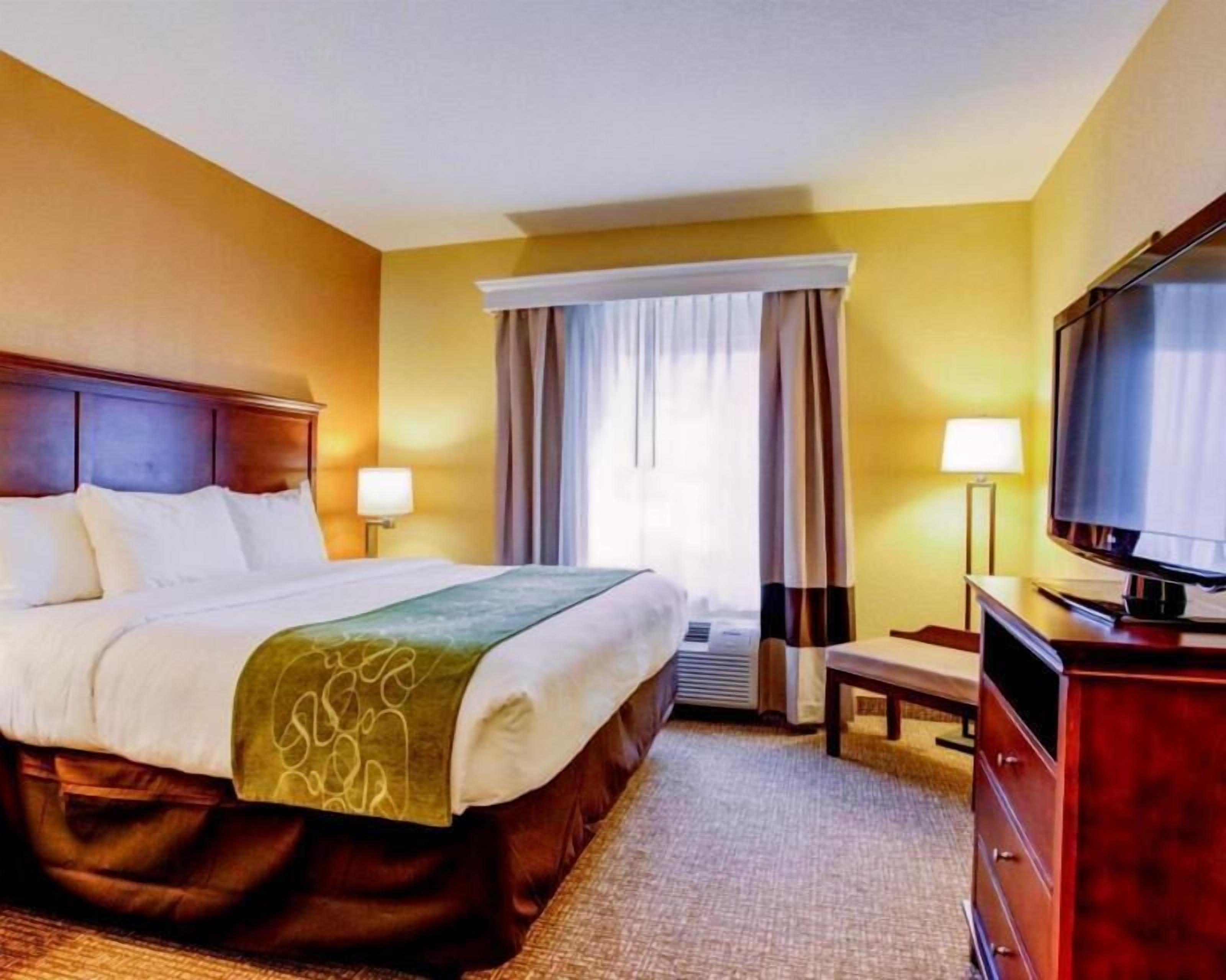 In-room safe, desk, laptop workspace, blackout curtains