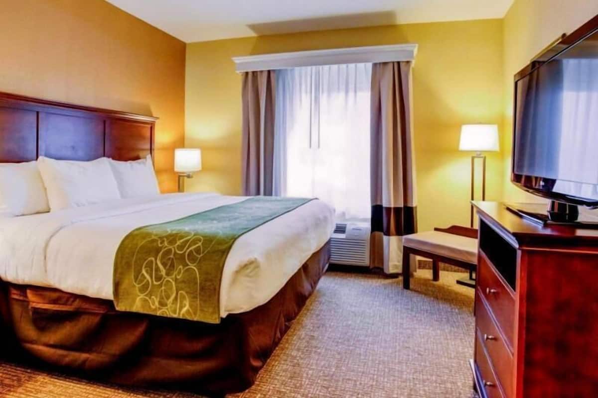 In-room safe, desk, laptop workspace, blackout curtains