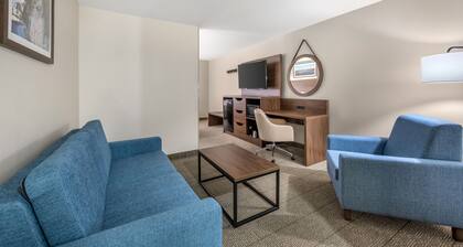 Quality Inn & Suites Rockport - Owensboro North (GOLD AWARD WINNER)