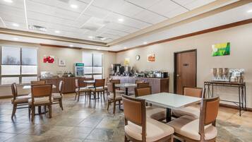 Termasuk sarapan Eropah setiap hari