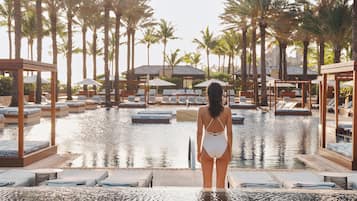 Außenpool, Cabañas (gegen Gebühr), Liegestühle