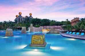 Outdoor pool, pool cabanas (surcharge), pool loungers