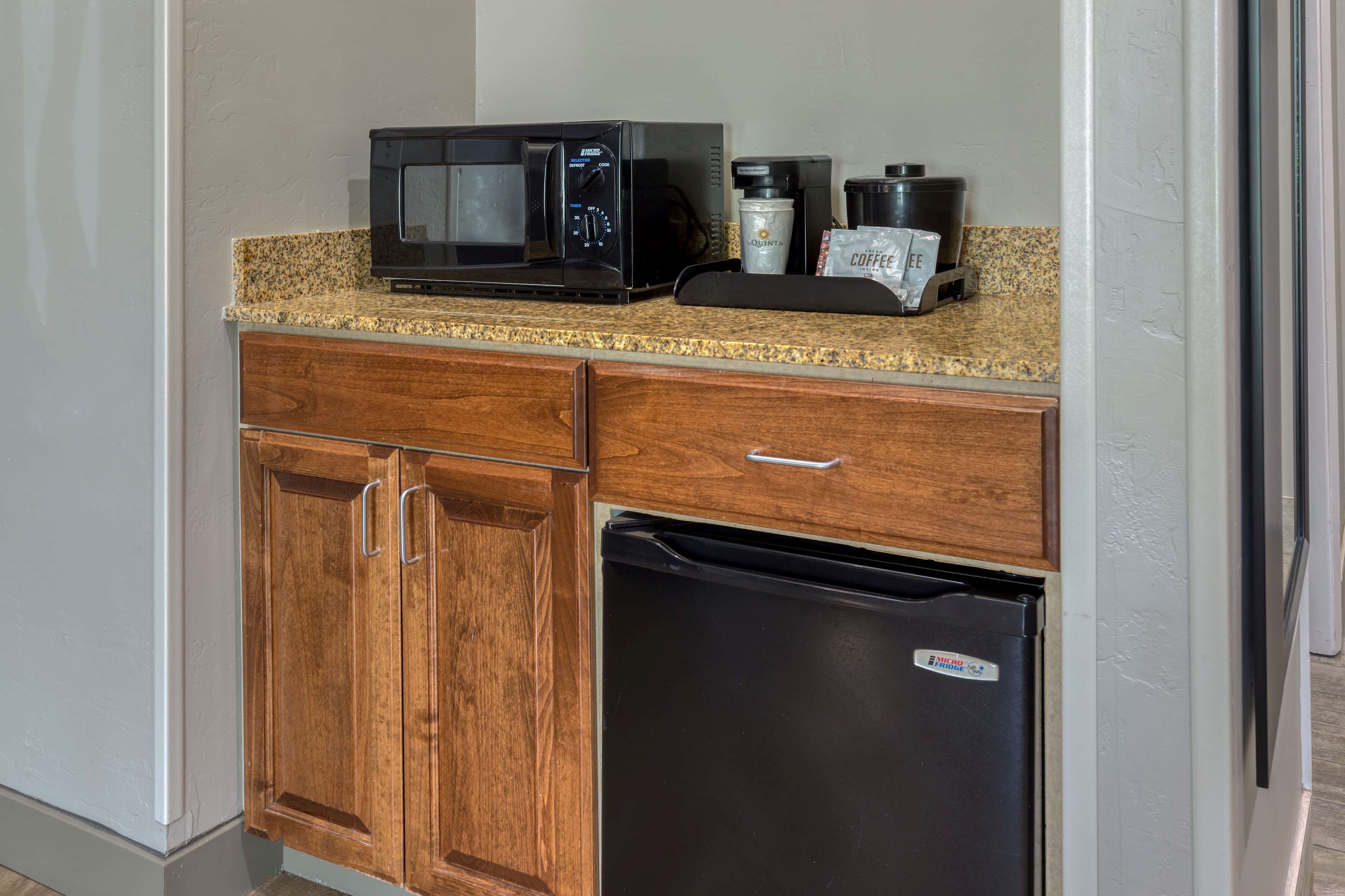 premium bedding, down duvets, pillow-top beds, desk