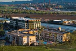 View from property - Courtyard by Marriott Santa Clarita Valencia (Valencia)