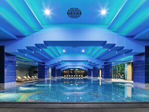 Indoor pool, seasonal outdoor pool, pool umbrellas, sun loungers - InterContinental Shenzhen by IHG (Shenzhen)