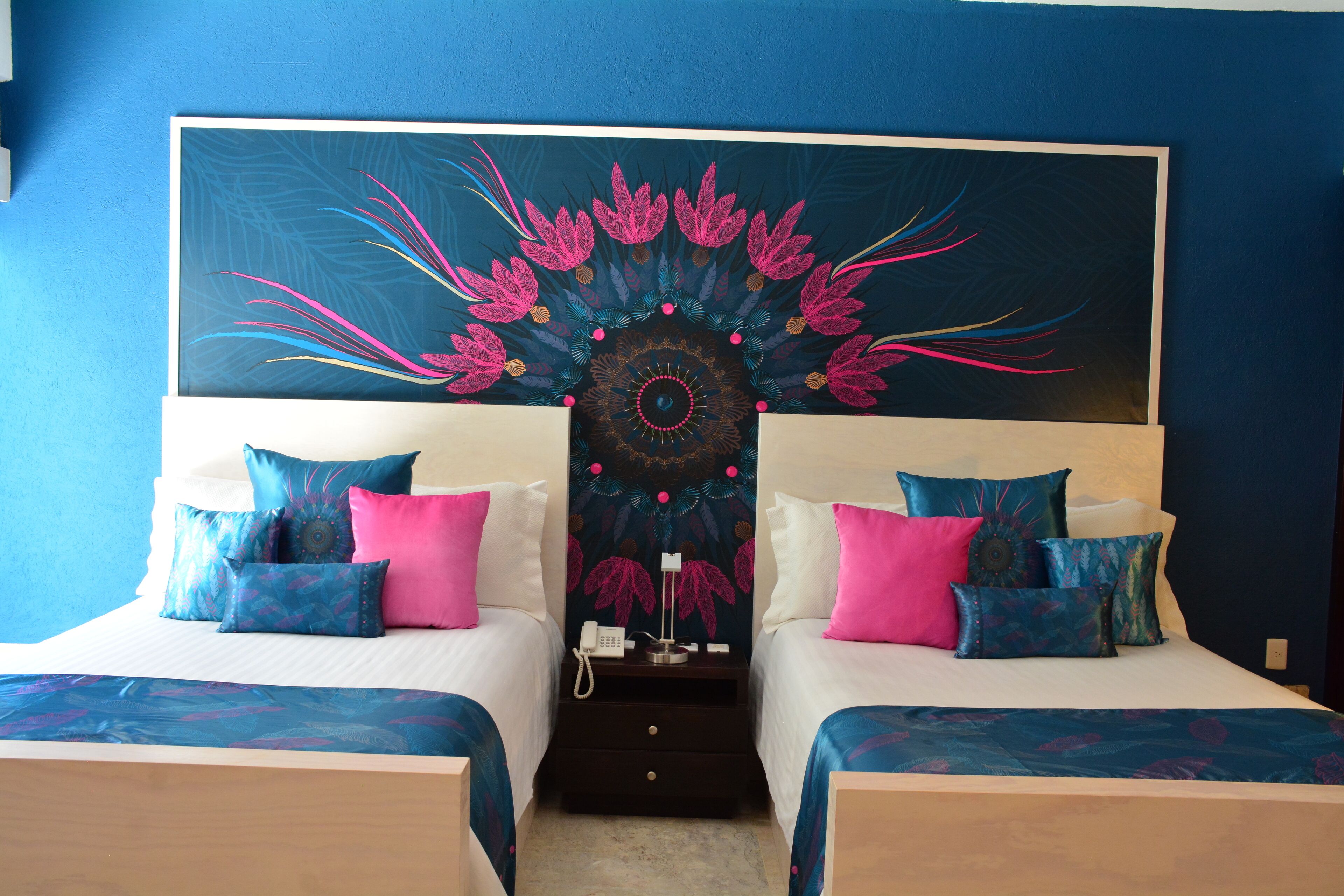 junior suite, 1 queen bed | frette italian sheets, premium bedding, down duvets, select comfort beds