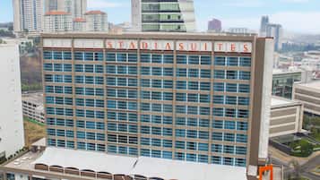 Vista frontal de la propiedad