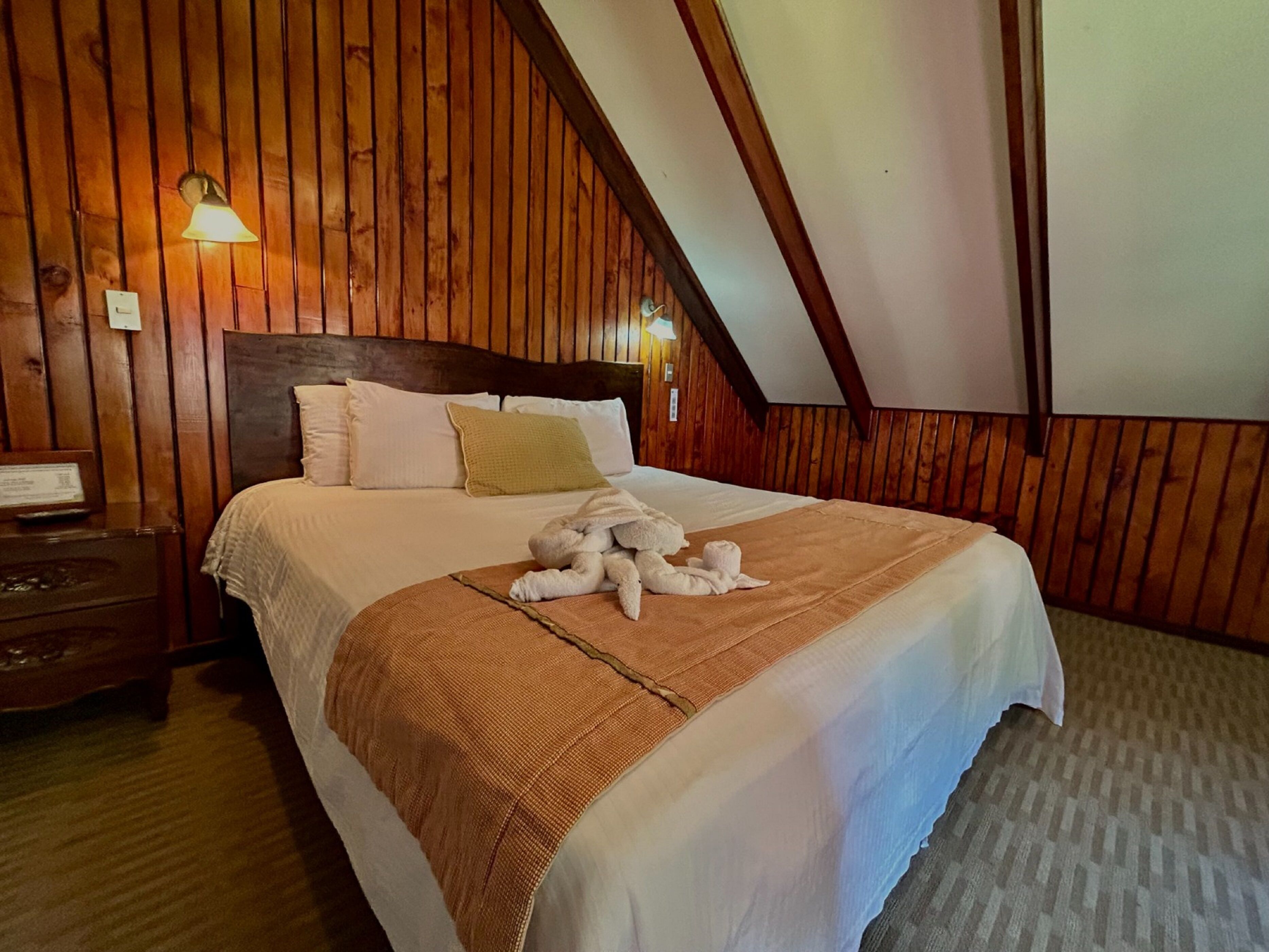 Standard Chalet, 1 King Bed | In-room safe, iron/ironing board, free WiFi, bed sheets