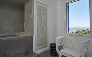 Honeymoon Room, Jetted Tub | Jetted tub