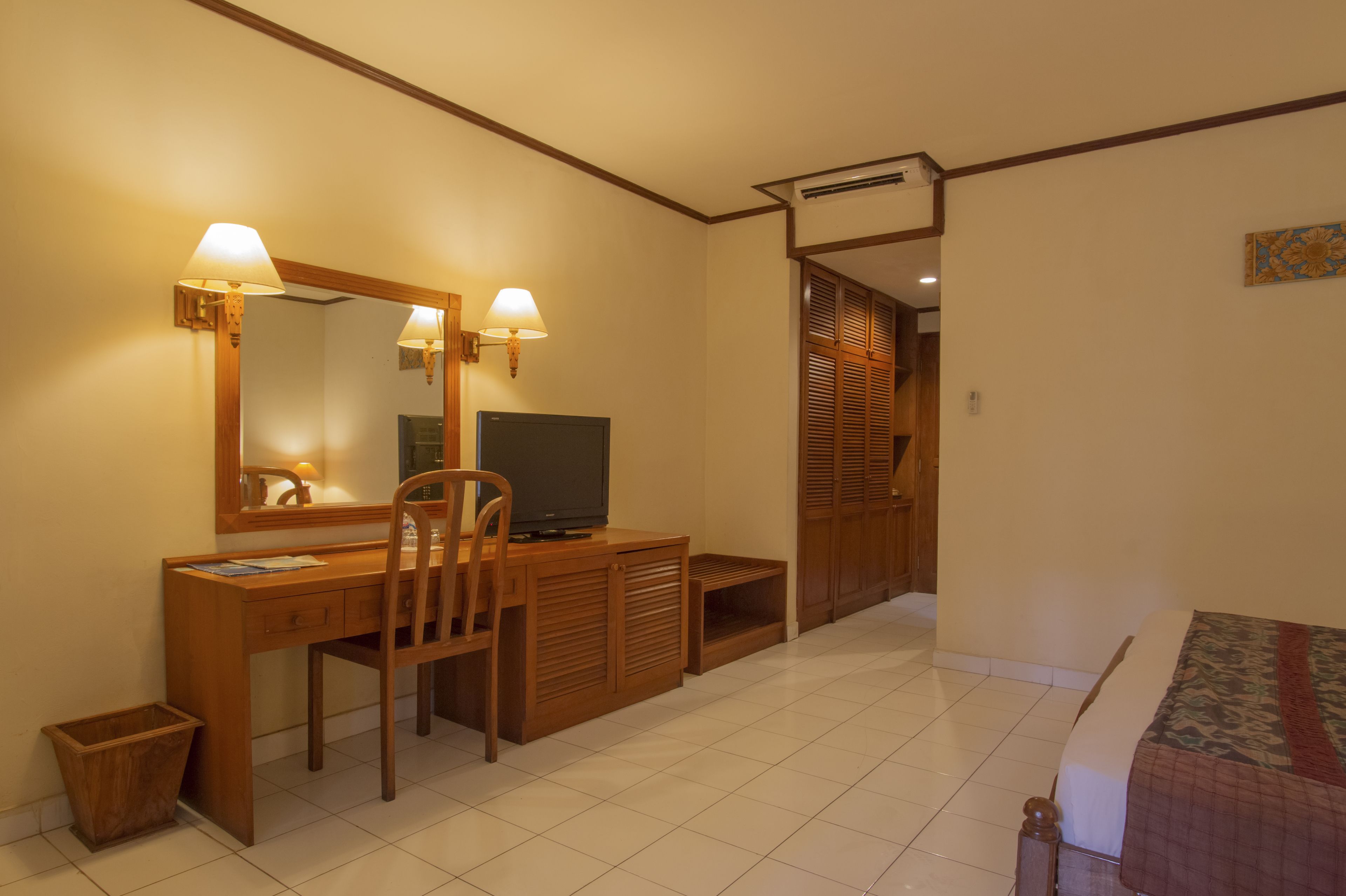 Quarto luxo, vista para o jardim | Frigobar, cofres nos quartos, ferros/tábuas de passar roupa