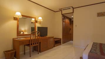 Quarto luxo, vista para o jardim | Frigobar, cofres nos quartos, ferros/tábuas de passar roupa