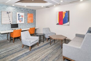 Exterior - Holiday Inn Express Hotel & Suites San Diego Otay Mesa by IHG (San Diego)