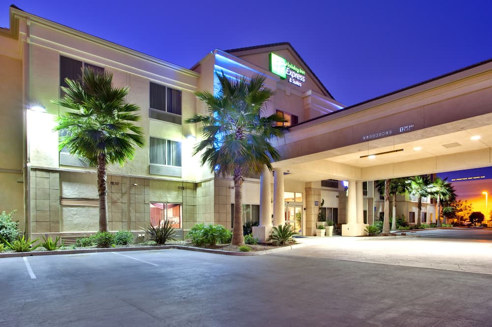 Holiday Inn Express Hotel & Suites San Diego Otay Mesa by IHG