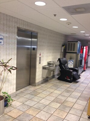 Property grounds - Motel 6 Montgomery, AL - Airport (Montgomery)