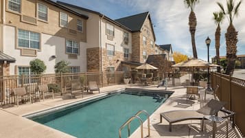 Alberca al aire libre