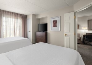 Suite, 1 Bedroom, Accessible, Kitchen (Communications)