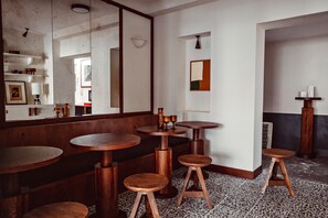 Dining - Hôtel des Académies et des Arts (Paris)