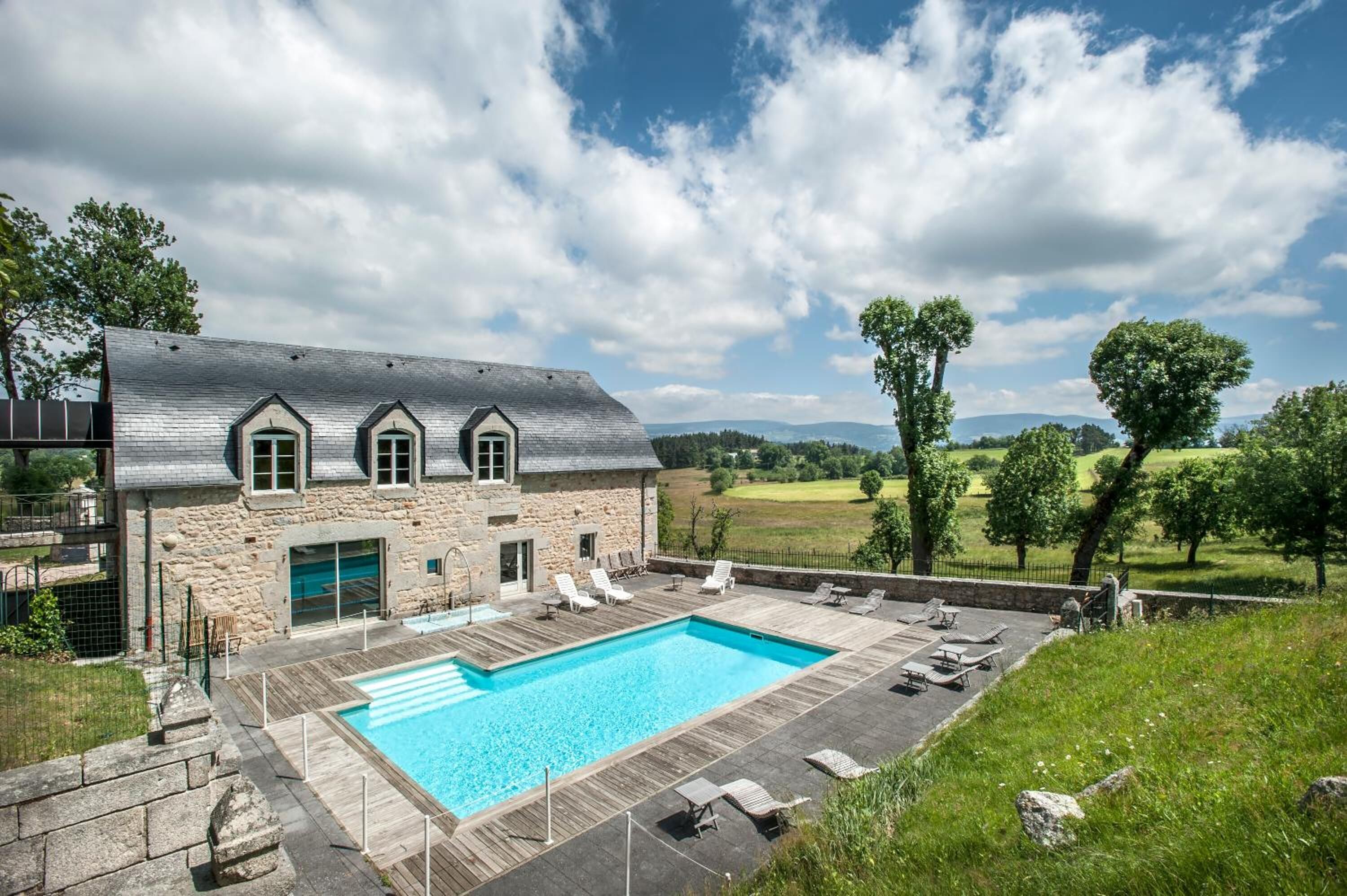 Piscine extérieure