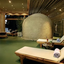 Sauna, hammam, soins corporels, soins du visage, 2 salles de soins