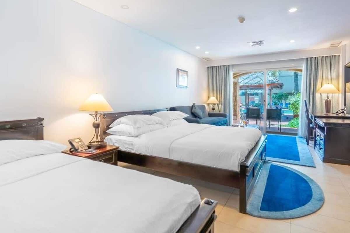 Family Room, Multiple Beds