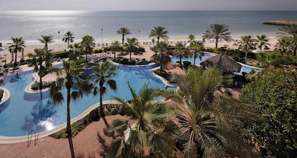 Mövenpick Hotel & Resort Al Bida'a Kuwait