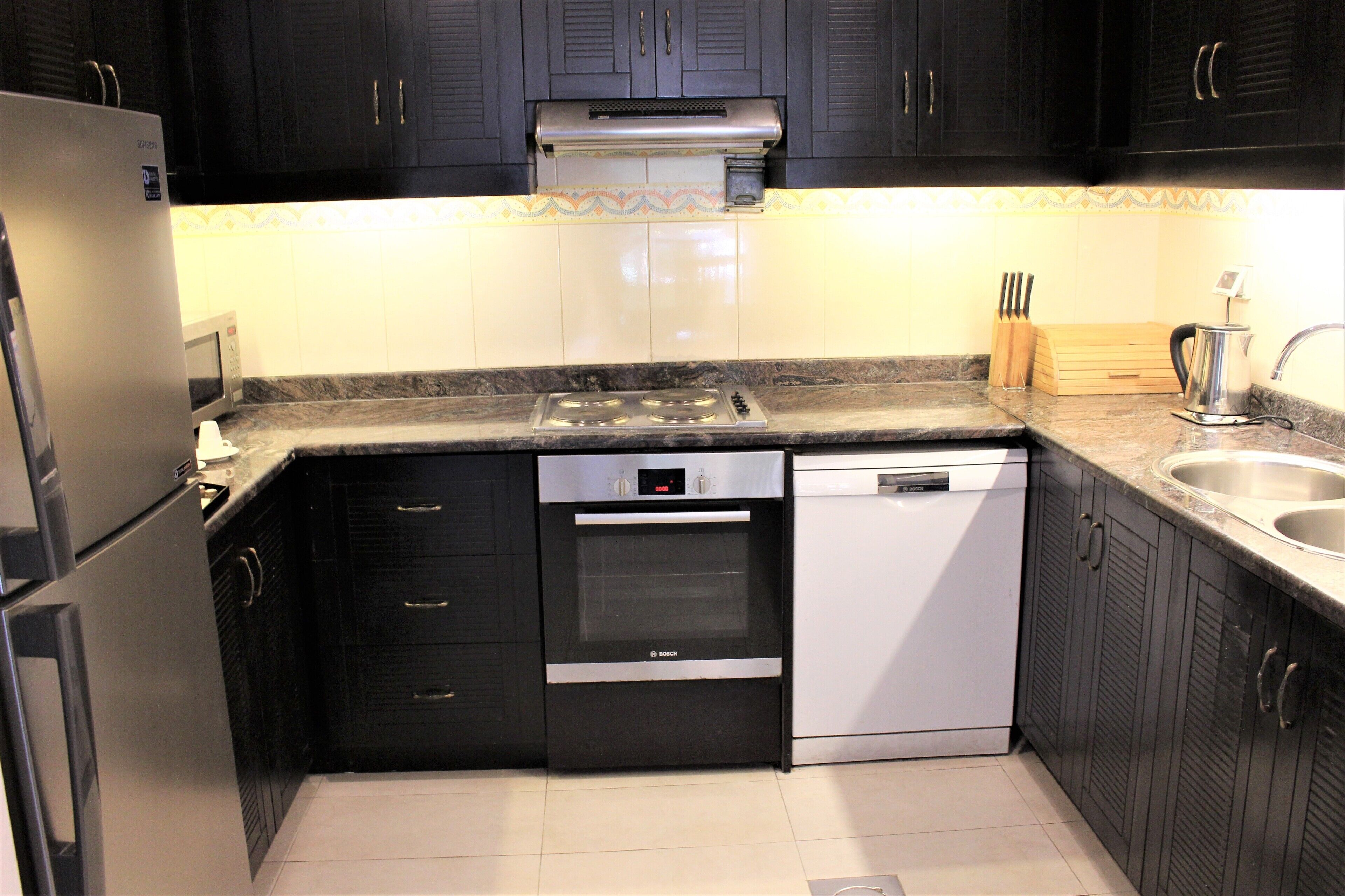 coffee/tea maker, electric kettle, eco-friendly cleaning products