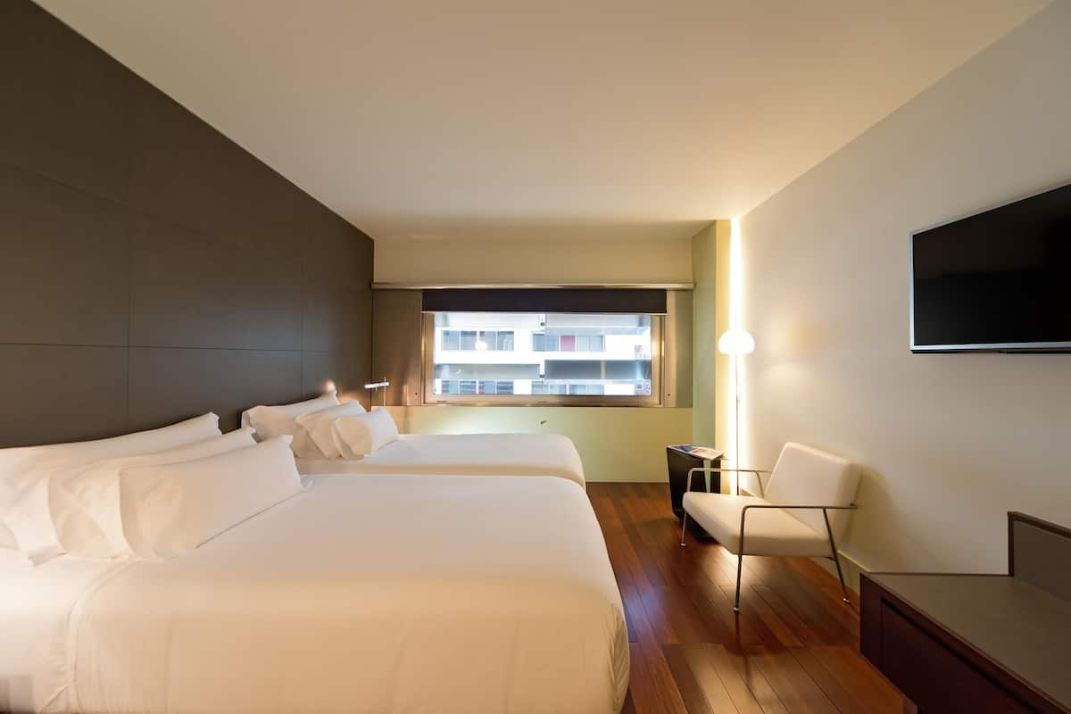 1 bedroom, premium bedding, minibar, in-room safe