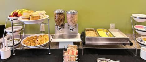 Buffet déjeuner gratuit