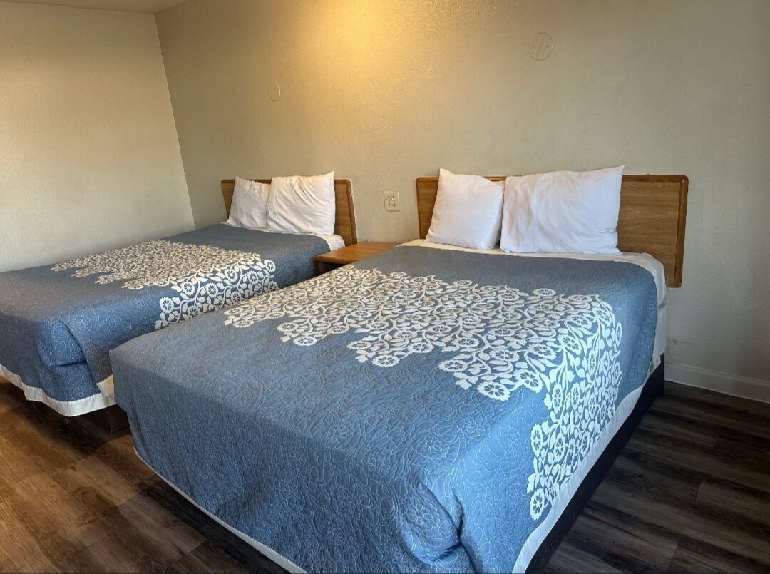 Photo - Best Economy Inn n Suites