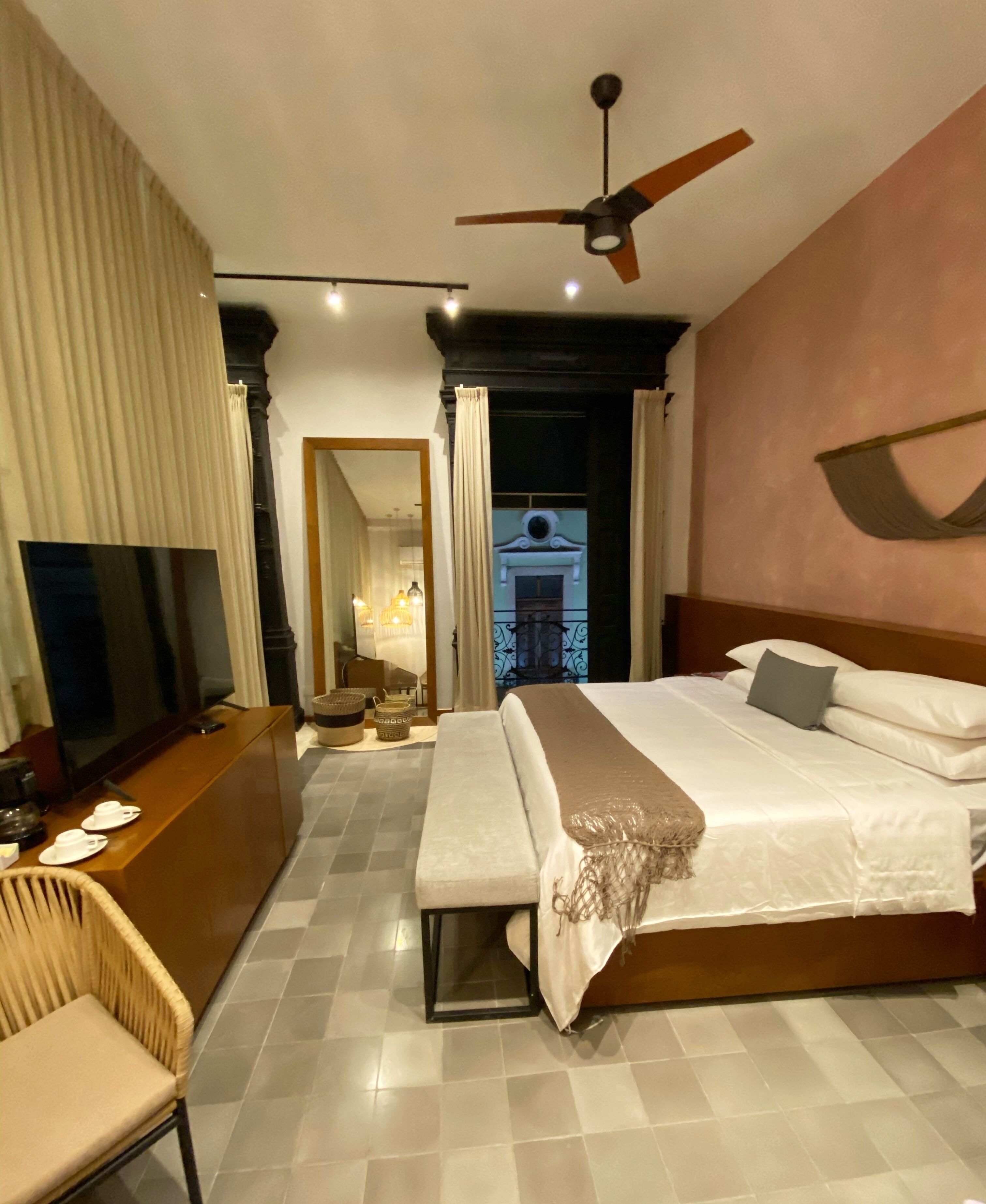 Presidential-Studiosuite, Badewanne | Minibar, Verdunkelungsvorhänge, kostenloses WLAN