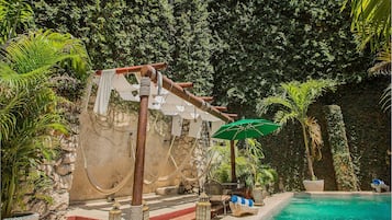 Outdoor pool, pool loungers