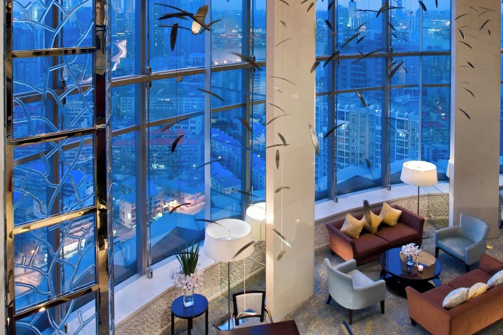 Sheraton Grand Shanghai Pudong Hotel & Residences