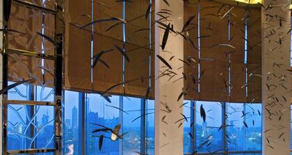 Sheraton Grand Shanghai Pudong Hotel & Residences